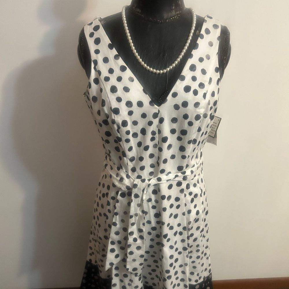 Polka Dot V-Neck Sleeveless Dress with Waist Tie - White/Black